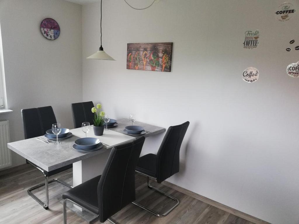 Ober-Abtsteinach Ferienwohnung Christiane - Neue, Moderne Ferienwohnung Mit Blick Ins Gruene מראה חיצוני תמונה